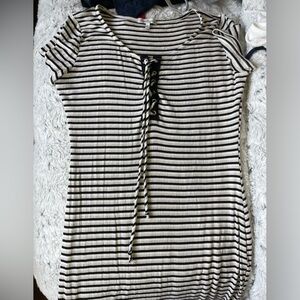 Horizontal black white and cream upright dress